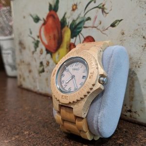 Seed wooden watch